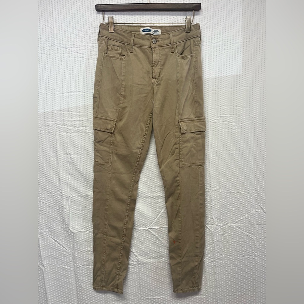 Old Navy Women’s Khaki Cargo Pants